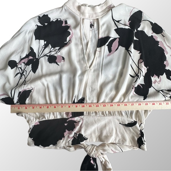 Free People Cream,‎ Black & Lavender Say You Love Me Blouse Size Medium - Picture 12 of 12